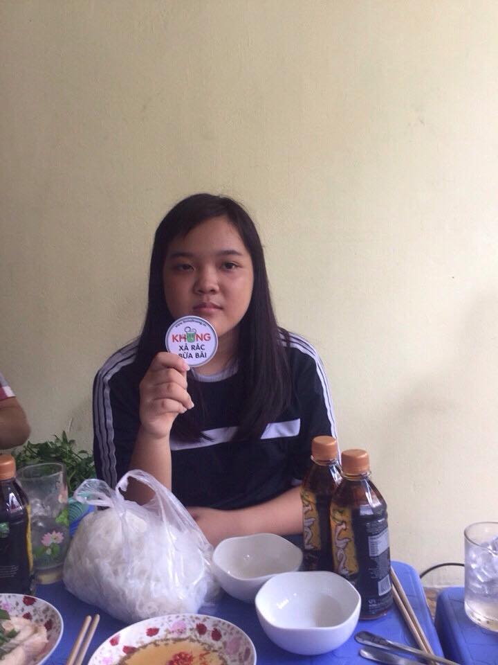 Dân[-]cư[-]Chung[-]cư[-]2,[-]quận[-]Tân[-]Bình[-]hưởng[-]ứng[-]dán[-]sticker[-]"Không[-]xả[-]rác[-]bừa[-]bãi"